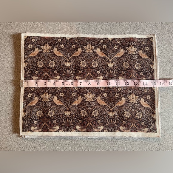 William Morris Strawberry Thief Set Of 6 Fabric Placemats - Picture 4 of 5